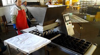 वाणिज्यिक केक उत्पादन लाइन खाद्य प्रसंस्करण मशीन 380V / 220V 5.78KW