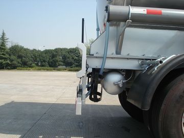 3x12T BPW धुरा 46000L एल्यूमिनियम मिश्र पेट्रोलियम / तेल टैंक अर्ध ट्रेलर