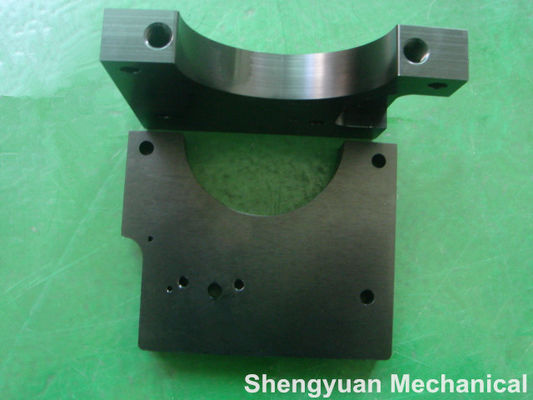 दीन / JI मानक प्रेसिजन मिलिंग मशीनरी पार्ट्स काले anodize स्वनिर्धारित AL6061
