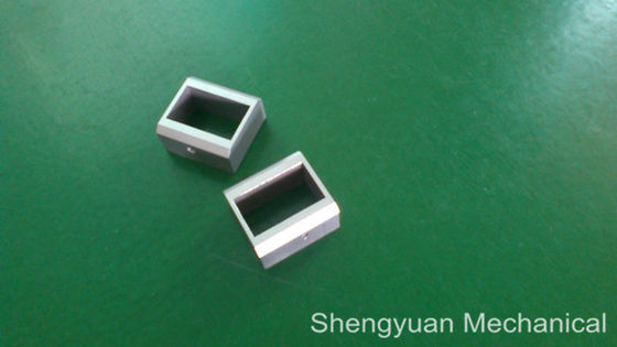 SS303 प्रेसिजन मिलिंग machined हिस्सा 220 # सफेद Corndum रेत नष्ट
