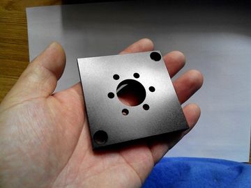 उपकरण स्थापना के लिए इंजीनियरिंग सीएनसी MachiningParts उच्च कठोरता