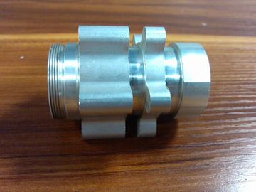धातु सीएनसी प्रेसिजन दिया पार्ट्स उच्च तन्यता एल्युमिनियम कॉलम Extruded