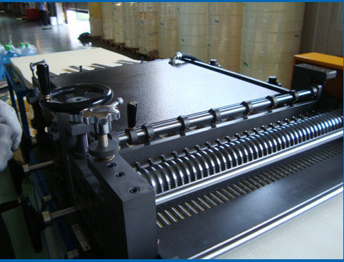 HEPA हवा फिल्टर के लिए उच्च गति रोटरी फ़िल्टर pleating मशीन